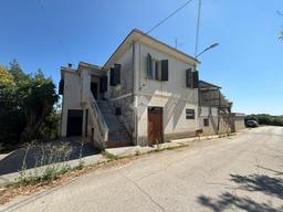 Casa indipendente in Contrada Artemisio 32, Cellino Attanasio