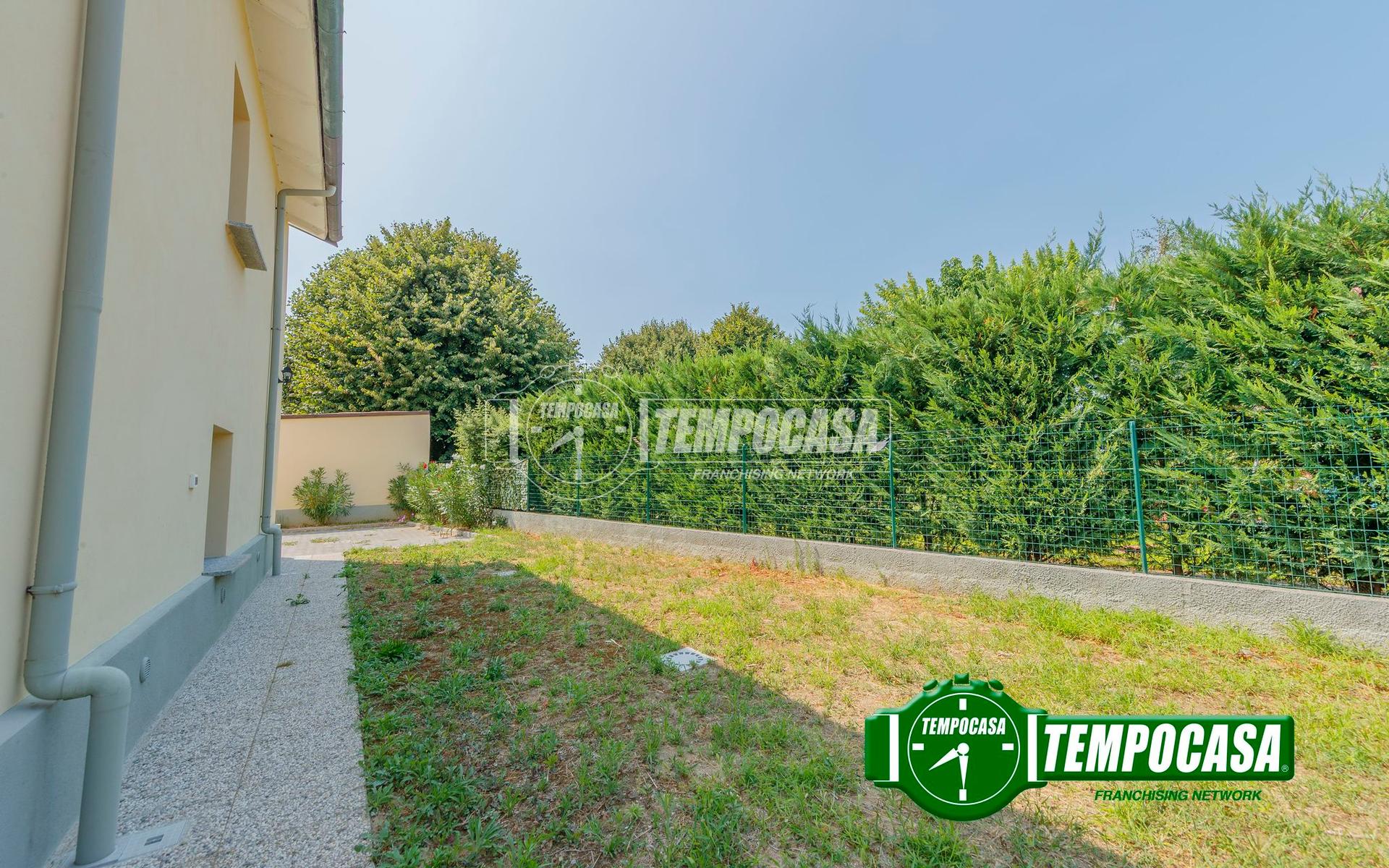 Villa in Via Manzoni, Borgarello