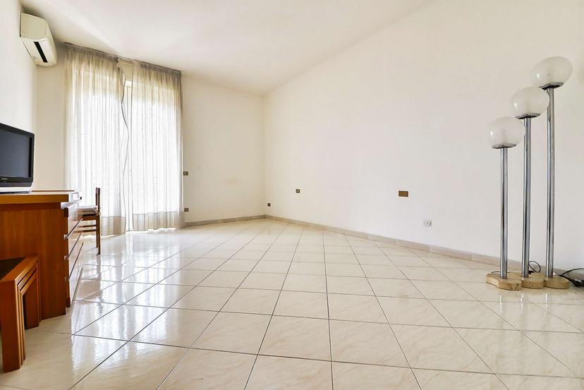 Quadrilocale in Via Alberto da Giussano 15, Legnano