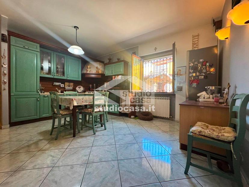 Trilocale in Via Vittorio Emanuele, Fornovo San Giovanni — foto 5 di 5