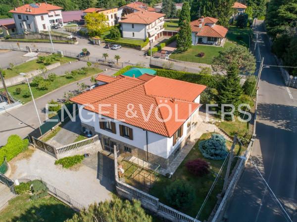 Villa in Via Monte Grappa 40, Carnago — foto 3 di 5