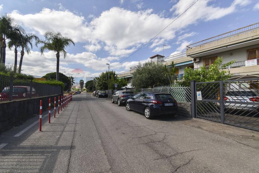 Attico in Via Pietralonga 42-46, Mascali — foto 2 di 5