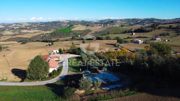 Villa, Montegiorgio — foto 3 di 5