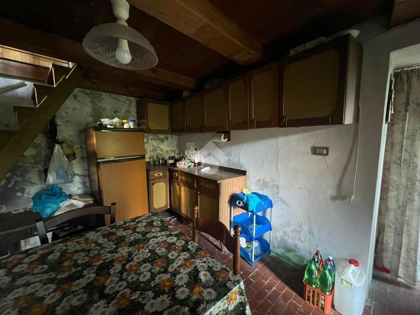 Casa indipendente in Localita' Bucino 1, Pescaglia