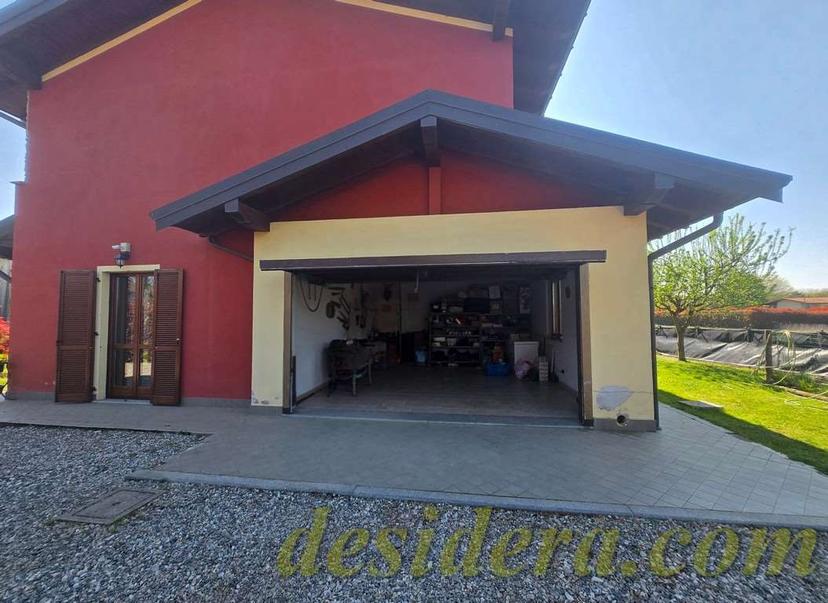 Villa unifamiliare, Castelletto sopra Ticino — foto 3 di 5