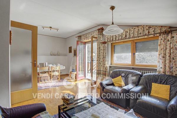 Villa in Via Campo dei Fiori 60, Cocquio-Trevisago — foto 3 di 5