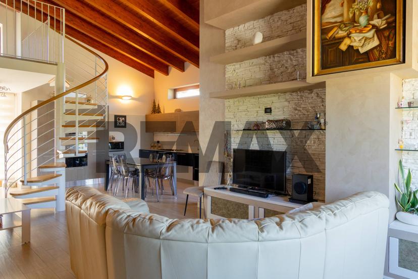 Villa in Via Colli di Barete 69, Pizzoli — foto 3 di 5