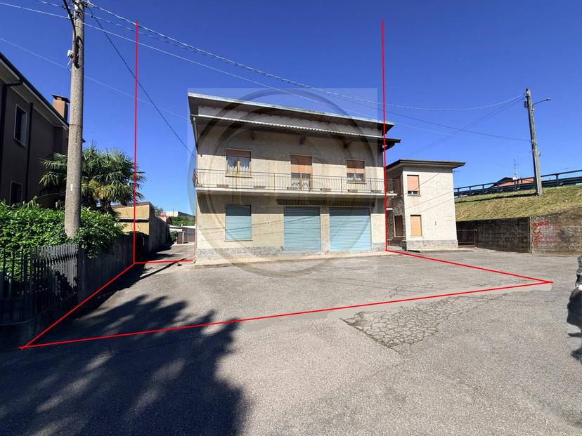 Casa indipendente in Via Rosselli 30, Cavaria con Premezzo — foto 2 di 5