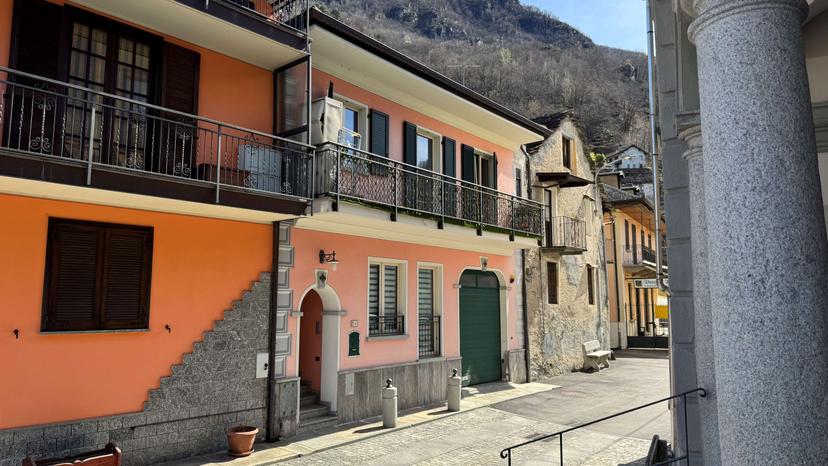 Casa indipendente in Piazza Matteotti 4, Beura-Cardezza — foto 4 di 5
