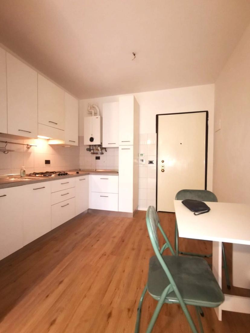 Trilocale in Via Balugola 1, Castelnuovo Rangone — foto 2 di 5