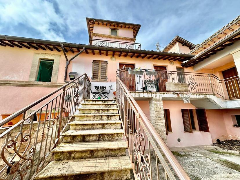 Villa in Località Santa Maria in Campis 1, Spoleto — foto 3 di 5