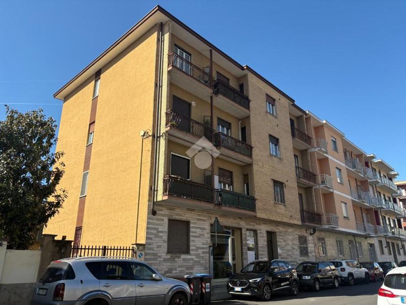 Trilocale in Via Giuseppe Verdi 15, Collegno