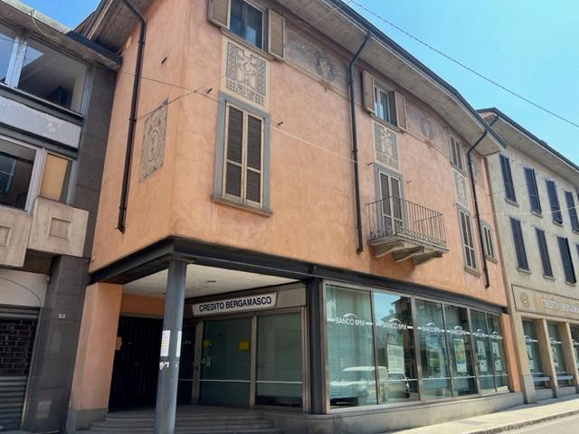 Trilocale in Via Vittorio Emanuele II 17, Ponte San Pietro