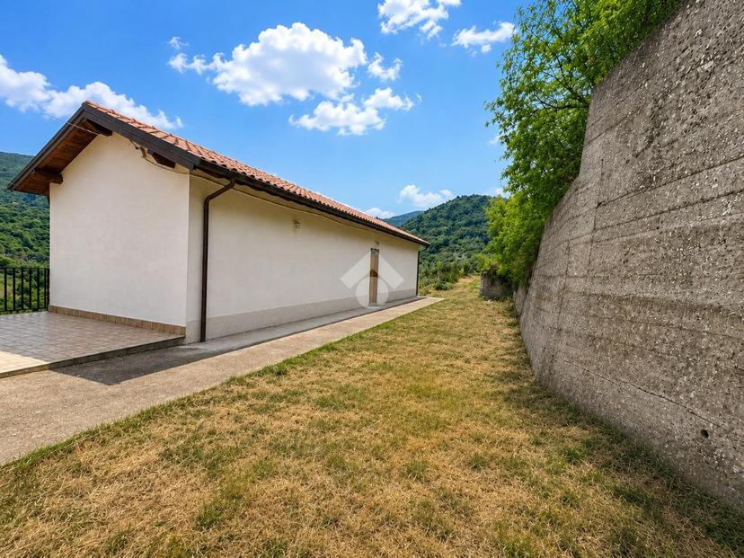 Casa indipendente in San Bernardino 1, Stroncone — foto 3 di 5