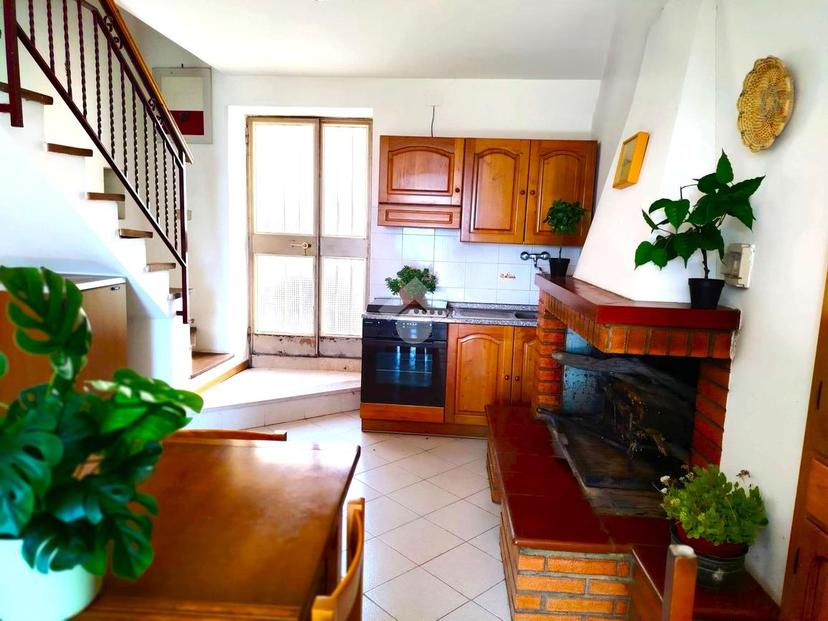 Casa indipendente in Località Montemartano 1, Spoleto — foto 3 di 5