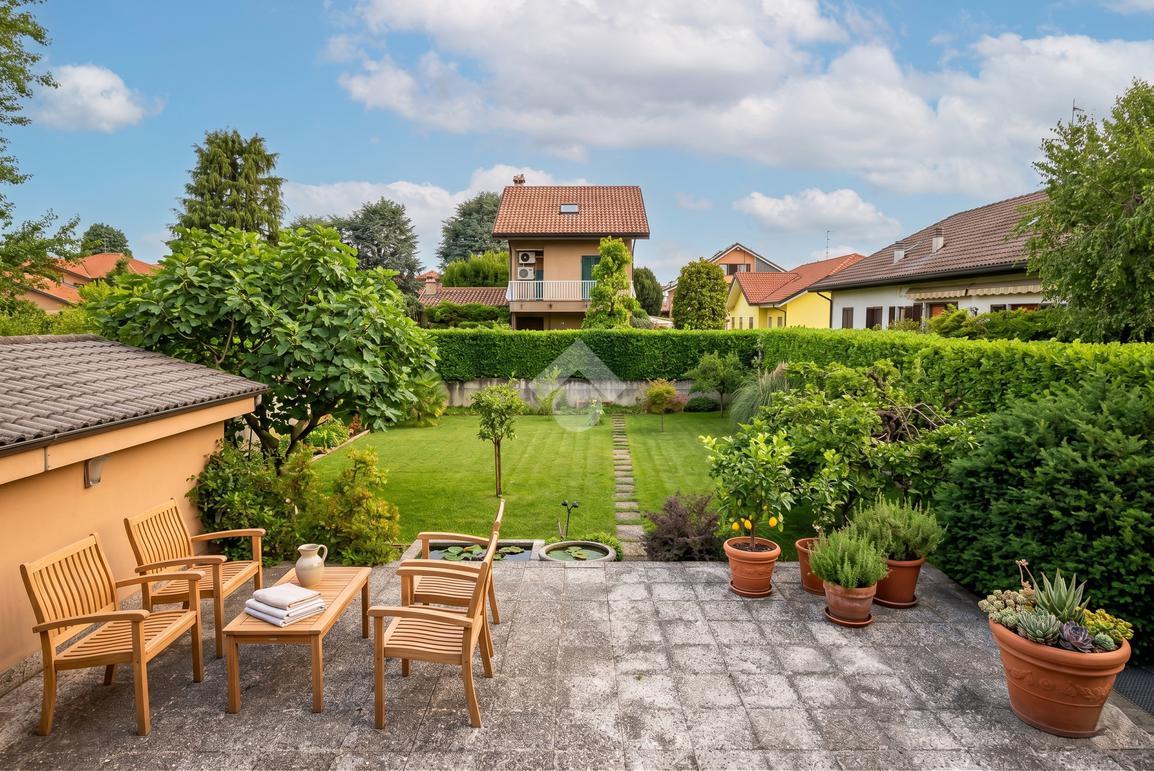 Villa in Via Resegone, Seregno