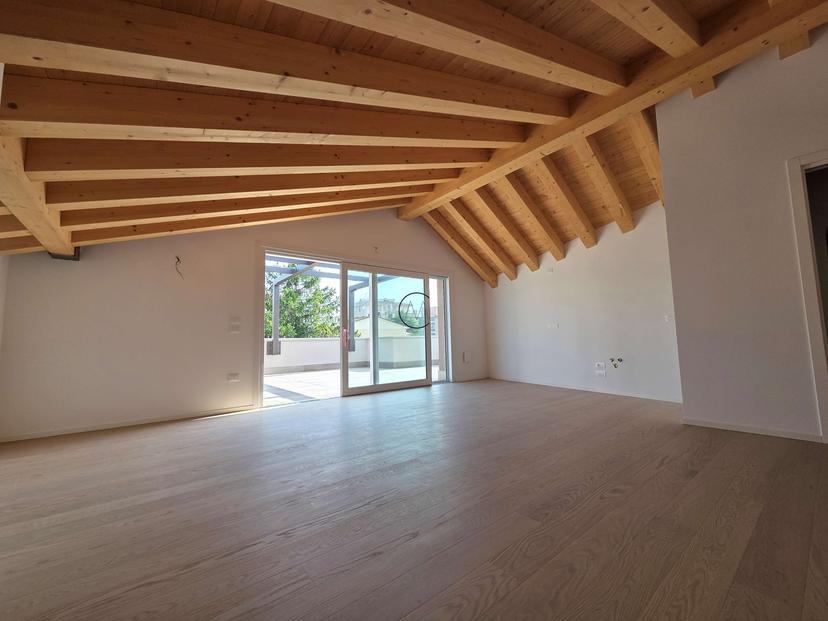 Appartamento in Via Oderzo, Treviso