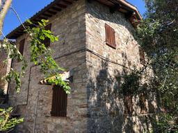 Rustico in Via Canonico Orlandi  4, Monte Castello di Vibio