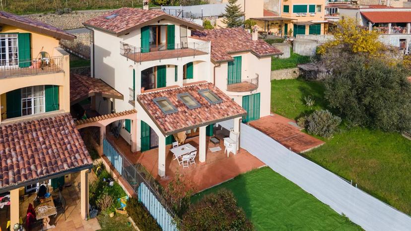 Casa indipendente in Via Ciappin, 70, Ventimiglia — foto 5 di 5