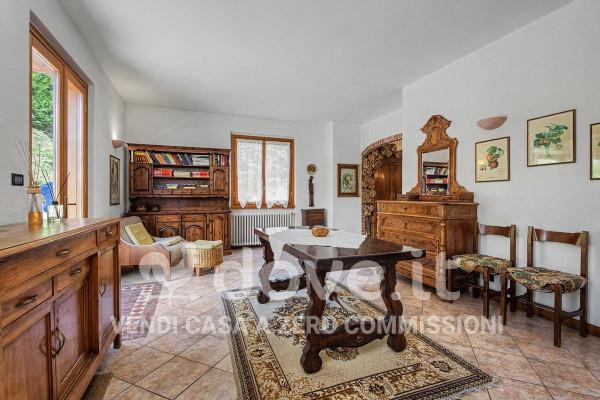 Quadrilocale in Viale delle Grigne 10, Cassina Valsassina — foto 2 di 5