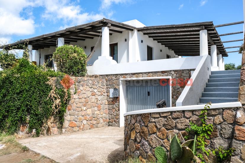 Villa in Monte Gallina Snc, Lipari — foto 3 di 5