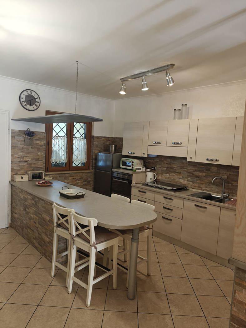 Villa a schiera in Viale di Focene, Fiumicino