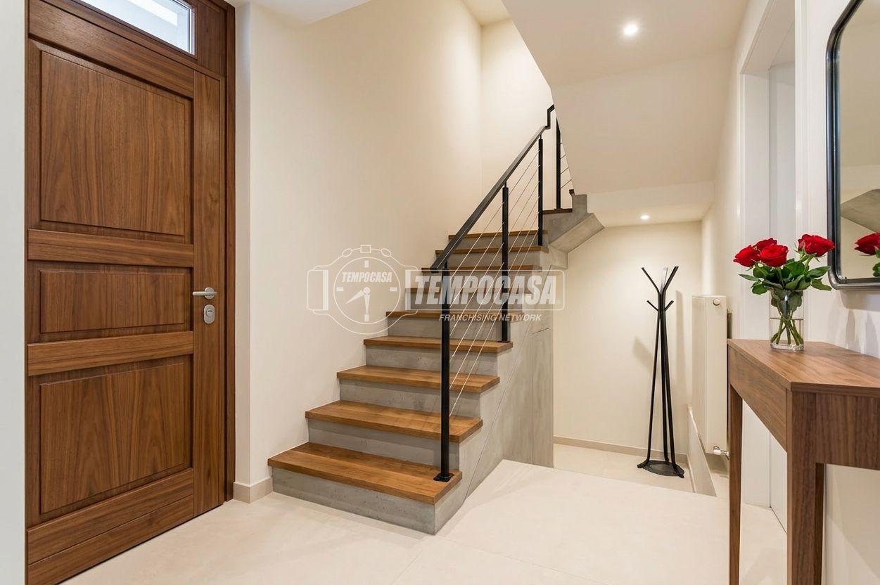 Villa a schiera, Desio