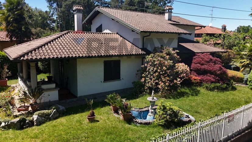 Villa in Via Brianzola 21, Carnago — foto 5 di 5