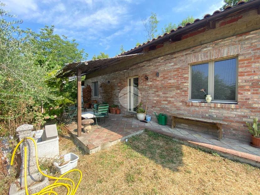 Villa in Via Terfangato 15, Castelletto Merli — foto 4 di 5