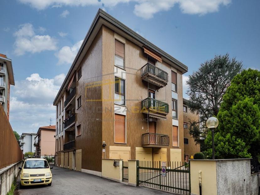 Trilocale in Viale Campania 56, Monza — foto 4 di 4