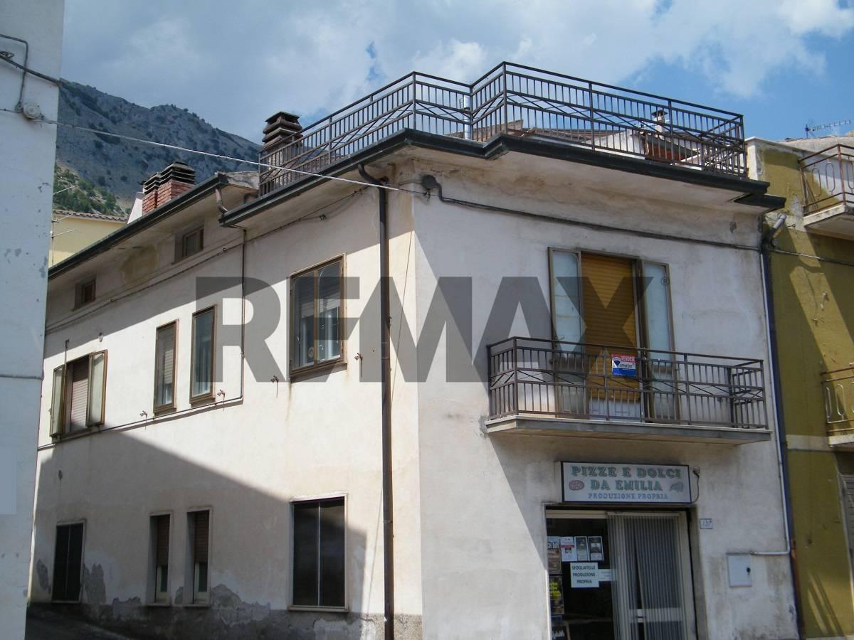Quadrilocale in Via San Rocco 19, Lama dei Peligni