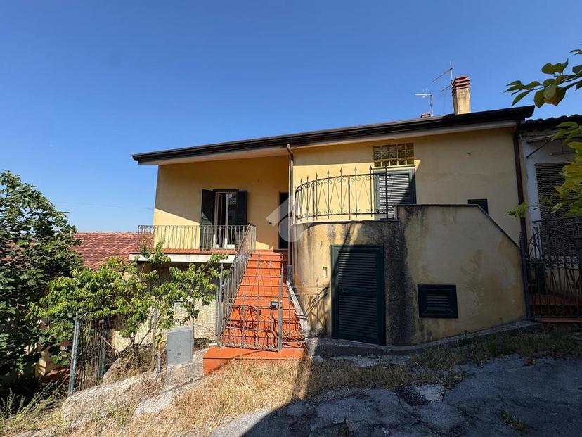 Casa indipendente in Via Santa Lucia, Fontana Liri