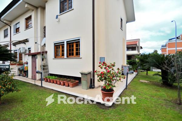 Villa bifamiliare in Via Ombrone 5, Latina — foto 2 di 5