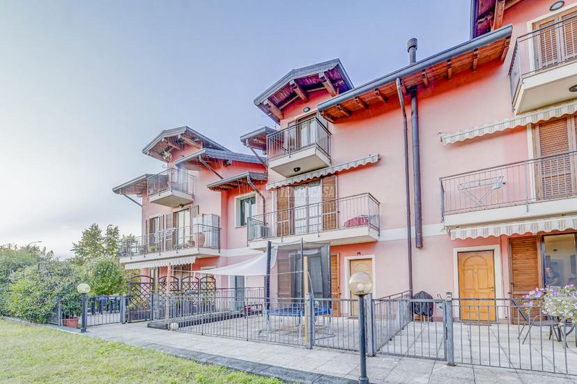 Trilocale in Via Dante Alighieri, Castelletto sopra Ticino — foto 2 di 5