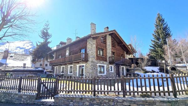 Villa bifamiliare in Frazione Gimillan 141, Cogne