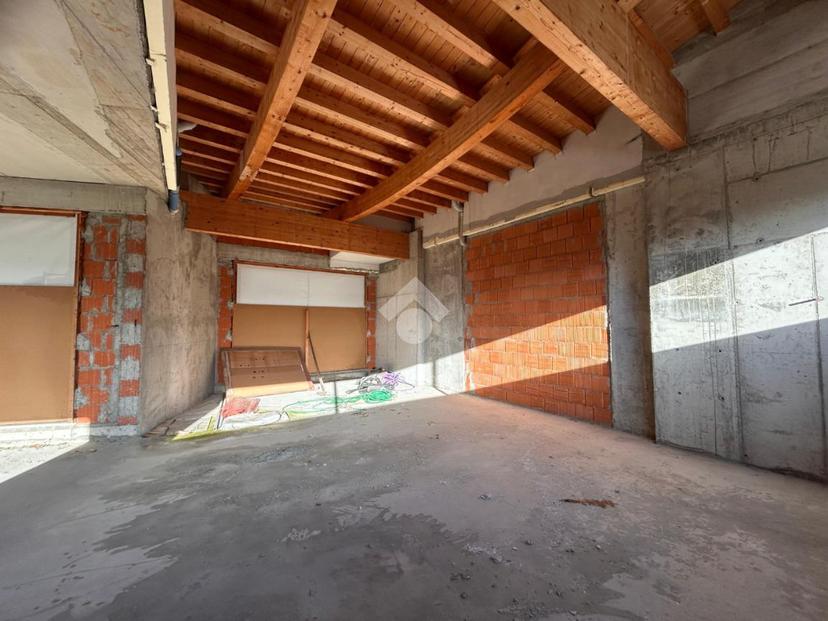 Rustico in Via dei Fantoni, Solto Collina — foto 2 di 5