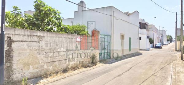 Villa in Via Dalmazio Birago, Alliste