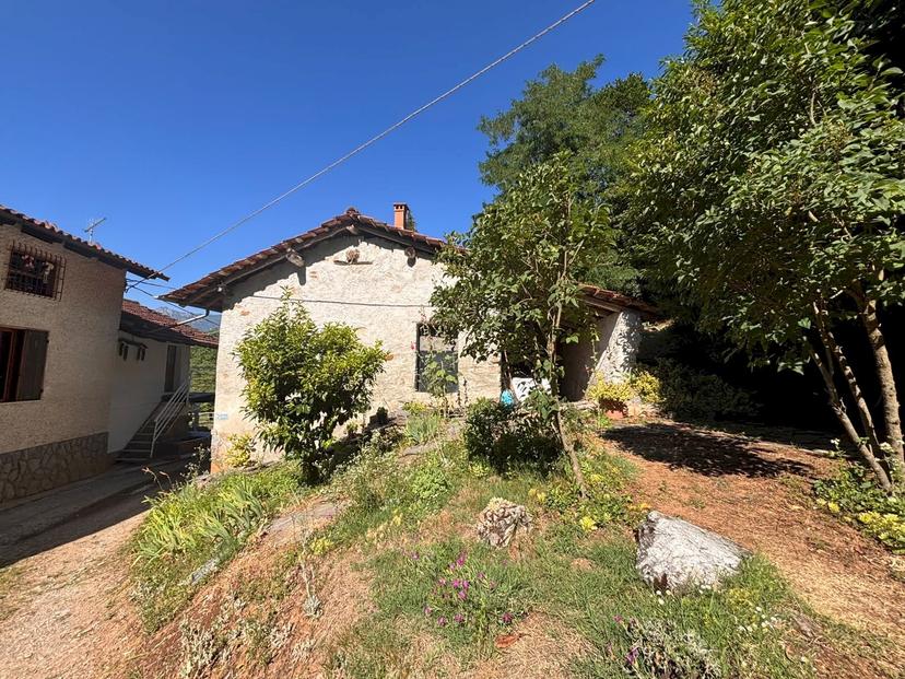 Porzione di casa in Borgata Cortese, Montemale di Cuneo — foto 5 di 5
