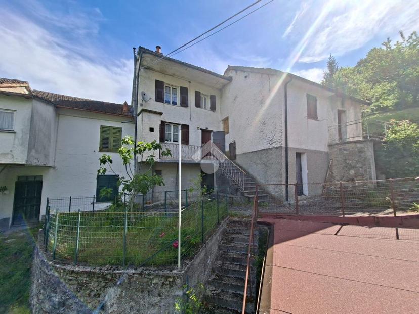 Casa indipendente in Località Selva di Vobbia, Vobbia — foto 2 di 5