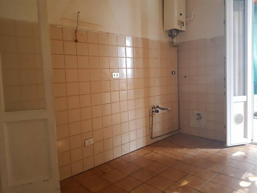 Trilocale in Via Aloisetti 19, Rho — foto 2 di 5