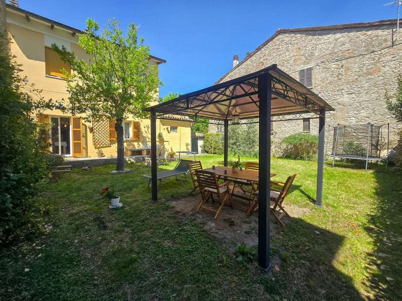 Casa indipendente in Viale Vincenzo Lanciarini, Sant'Angelo in Vado — foto 3 di 5