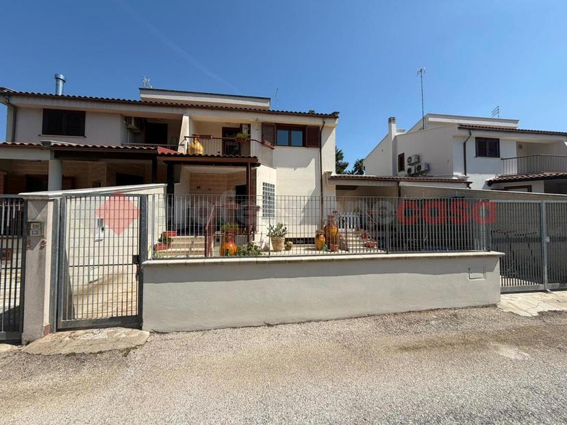 Villa a schiera in Viale Raffaello  1/a, Statte — foto 4 di 5