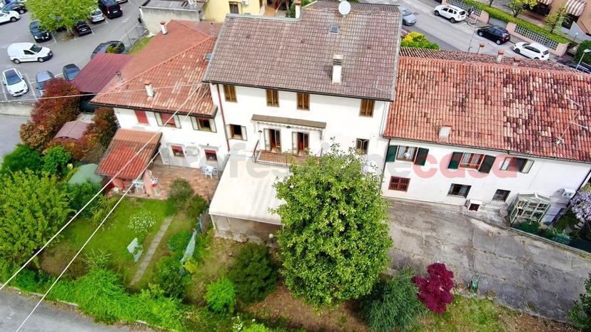 Casa indipendente in Via Circonvallazione 22, Lonigo — foto 2 di 5