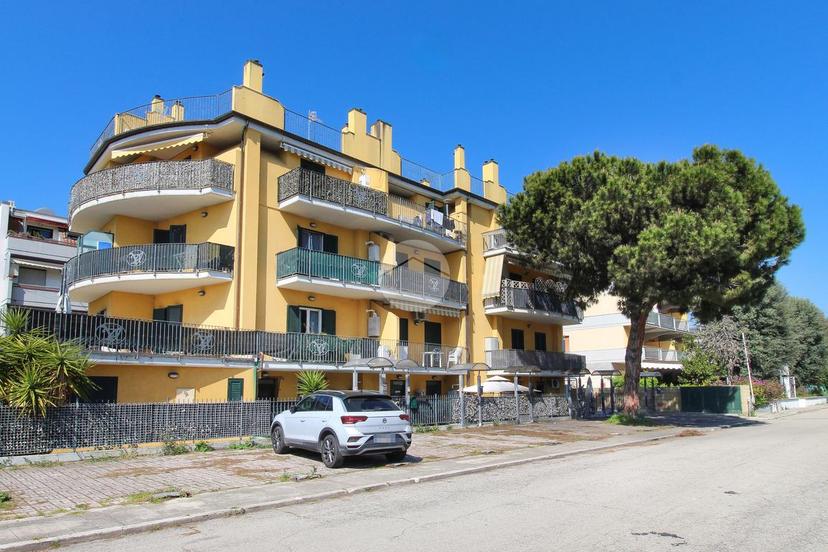 Bilocale in Via Adelaide Ristori 32, San Benedetto del Tronto — foto 4 di 5