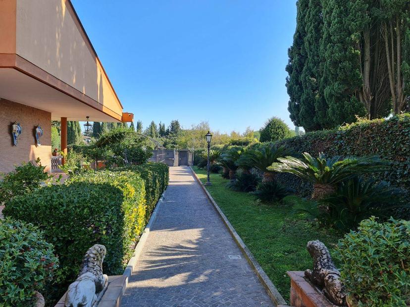 Villa in Largo dell'Olgiata 15, Roma — foto 3 di 5
