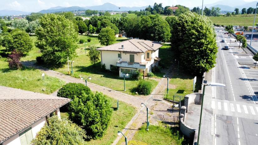 Villa in Via Martinengo  31, Rovato — foto 4 di 5