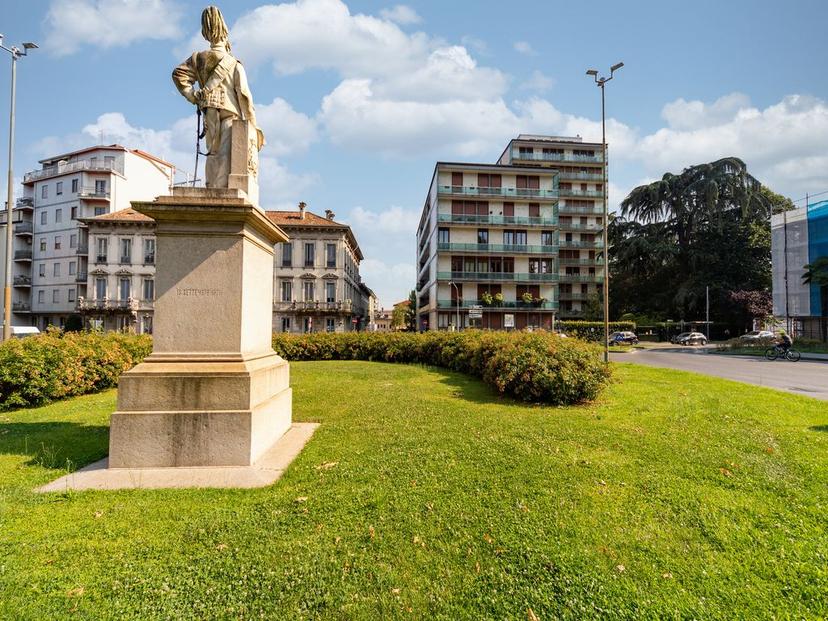 Quadrilocale in Via Carlo Alberto 39, Monza — foto 4 di 5