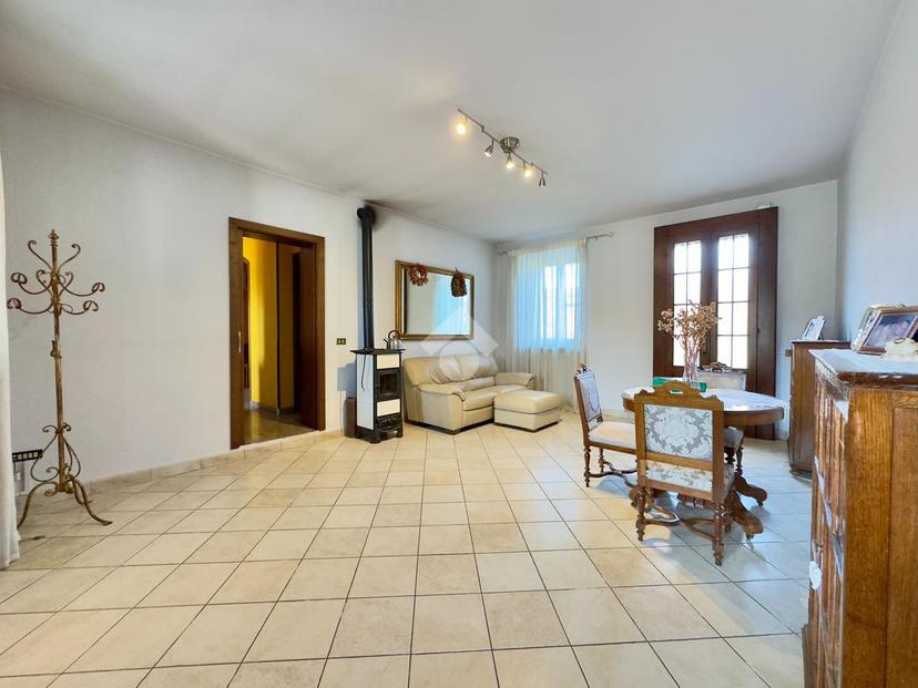 Casa indipendente in Via Donati 16, Capergnanica — foto 2 di 5