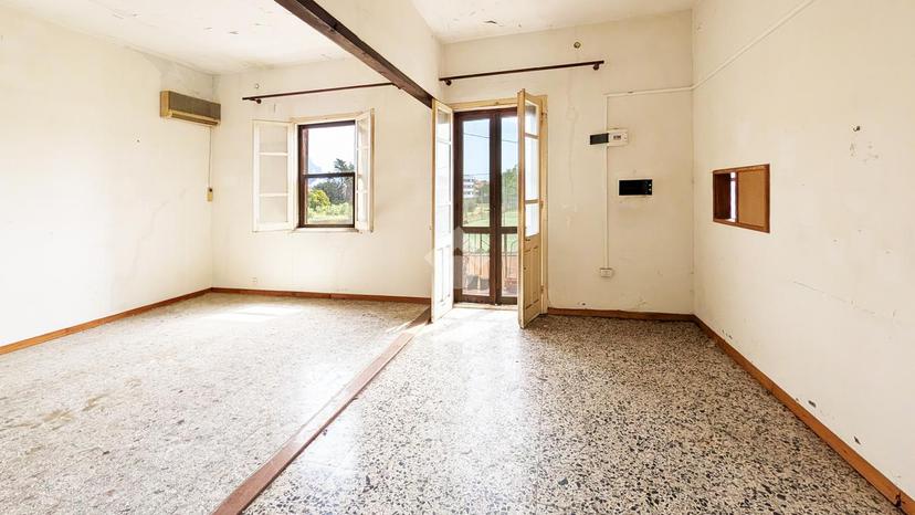 Casa indipendente in Viale Cimitero 5, Oristano — foto 4 di 5