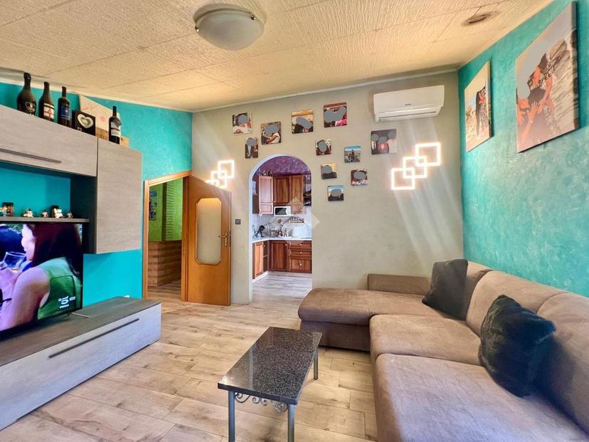 Villa a schiera in Frazione Crocetta 25, Montecalvo Versiggia — foto 3 di 5